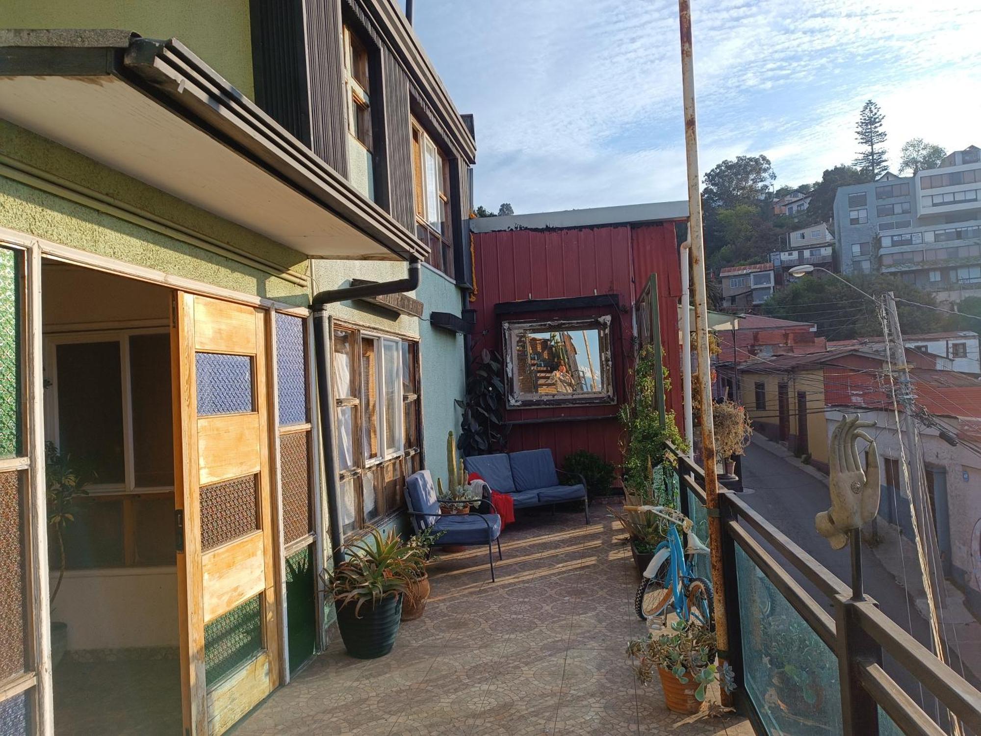 Jagui Haus Departamentos Tipo Loft Y Hermosa Terraza Con Vista Al Mar Apartamento Valparaíso